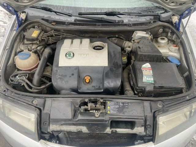 Серый Шкода Фабия, объемом двигателя 1.4 л и пробегом 320 тыс. км за 4000 $, фото 5 на Automoto.ua