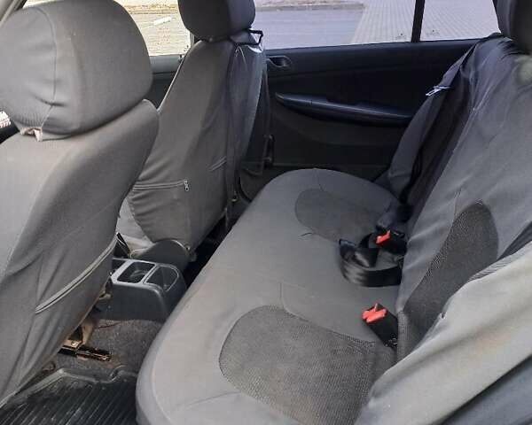 Серый Шкода Фабия, объемом двигателя 1.2 л и пробегом 220 тыс. км за 3500 $, фото 8 на Automoto.ua