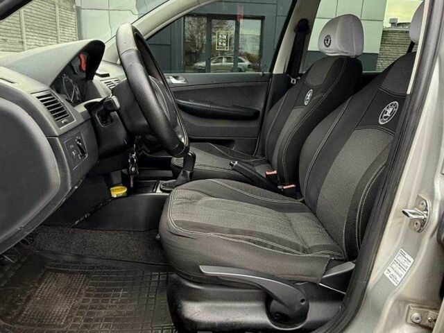 Шкода Фабія 2004 у Дніпро (Дніпропетровську) на Automoto.ua Сірий Шкода Фабія, об'ємом двигуна 1.4 л та пробігом 192 тис. км за 4200 $, фото 19 на Automoto.ua