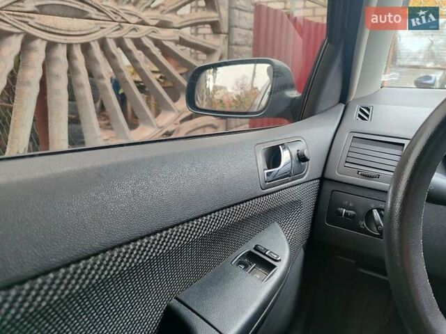 Сірий Шкода Фабія, об'ємом двигуна 1.39 л та пробігом 204 тис. км за 3500 $, фото 10 на Automoto.ua