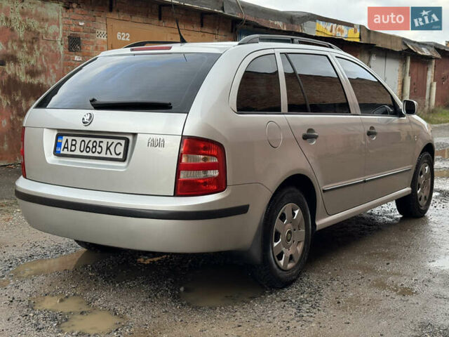 Серый Шкода Фабия, объемом двигателя 1.39 л и пробегом 208 тыс. км за 3999 $, фото 9 на Automoto.ua