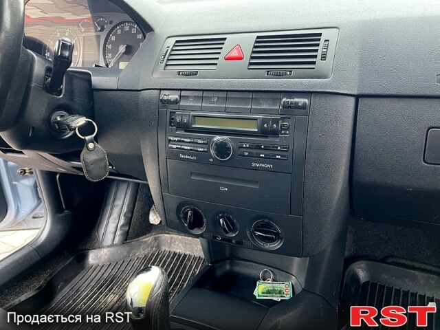 Сірий Шкода Фабія, об'ємом двигуна 1.4 л та пробігом 250 тис. км за 3200 $, фото 12 на Automoto.ua