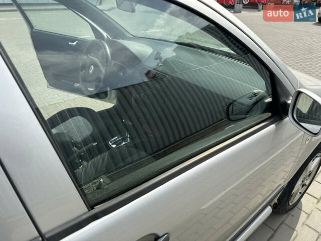 Серый Шкода Фабия, объемом двигателя 1.39 л и пробегом 208 тыс. км за 4299 $, фото 28 на Automoto.ua