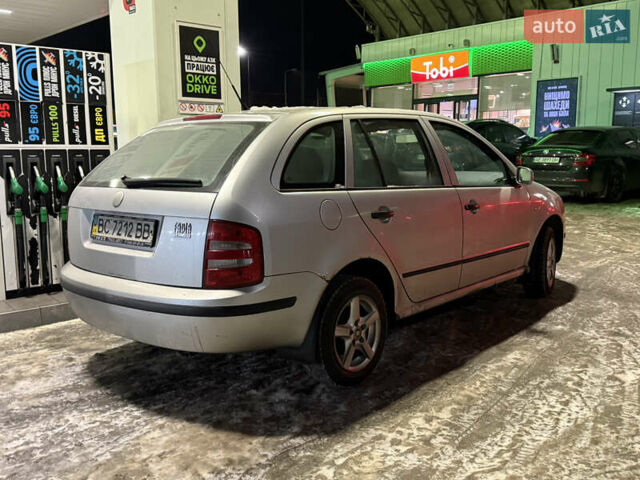 Сірий Шкода Фабія, об'ємом двигуна 1.2 л та пробігом 290 тис. км за 2600 $, фото 2 на Automoto.ua
