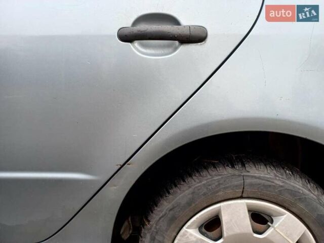 Серый Шкода Фабия, объемом двигателя 1.2 л и пробегом 220 тыс. км за 3500 $, фото 10 на Automoto.ua
