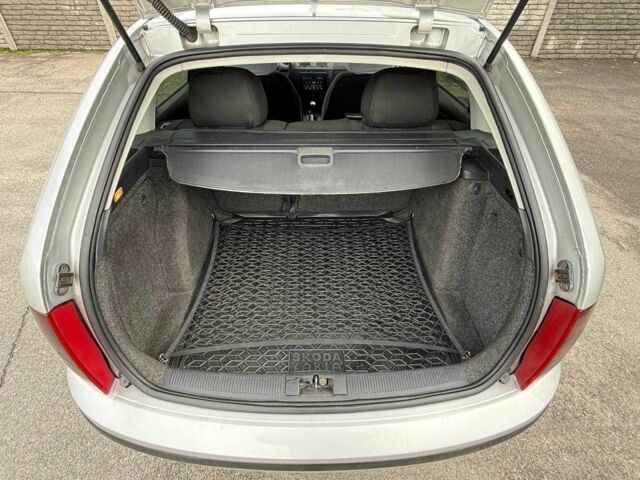 Шкода Фабія 2004 у Дніпро (Дніпропетровську) на Automoto.ua Сірий Шкода Фабія, об'ємом двигуна 1.4 л та пробігом 192 тис. км за 4200 $, фото 10 на Automoto.ua