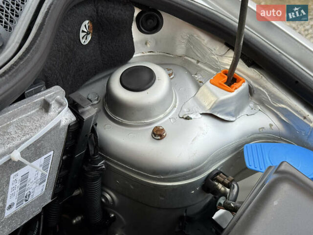 Серый Шкода Фабия, объемом двигателя 1.39 л и пробегом 208 тыс. км за 3999 $, фото 37 на Automoto.ua