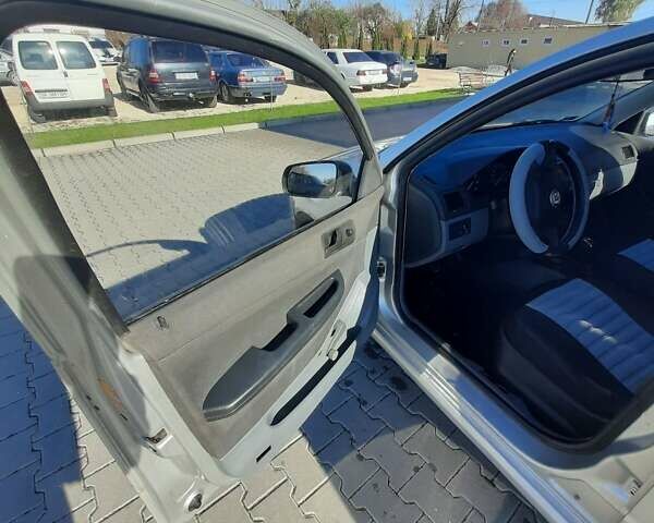 Шкода Фабия 2004 в Шумск на Automoto.ua Серый Шкода Фабия, объемом двигателя 1.39 л и пробегом 300 тыс. км за 2900 $, фото 10 на Automoto.ua