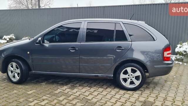 Серый Шкода Фабия, объемом двигателя 1.9 л и пробегом 350 тыс. км за 3150 $, фото 4 на Automoto.ua