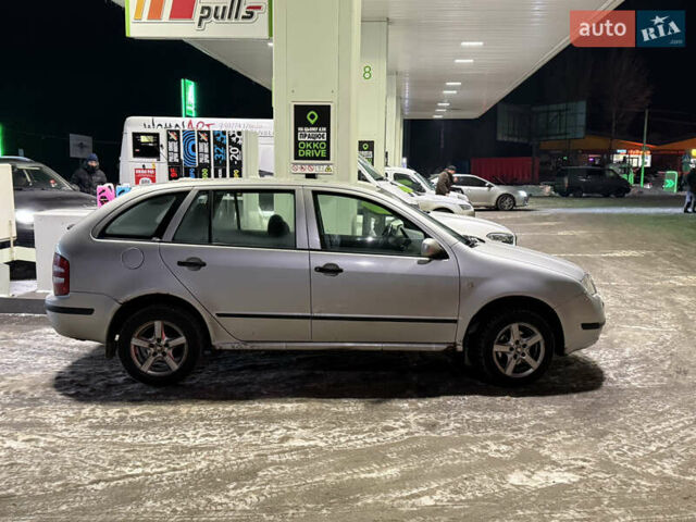Сірий Шкода Фабія, об'ємом двигуна 1.2 л та пробігом 290 тис. км за 2600 $, фото 3 на Automoto.ua