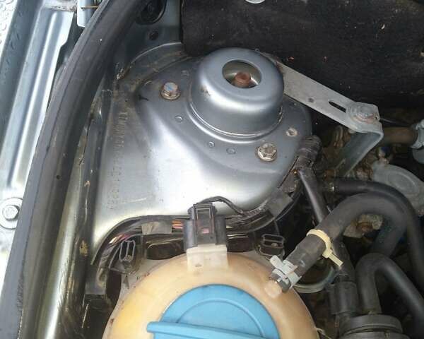 Серый Шкода Фабия, объемом двигателя 1.2 л и пробегом 263 тыс. км за 2550 $, фото 12 на Automoto.ua