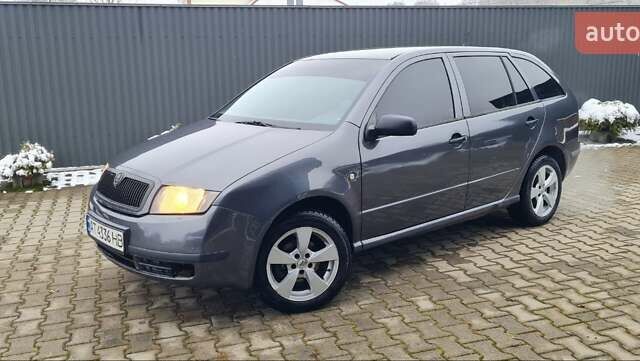 Серый Шкода Фабия, объемом двигателя 1.9 л и пробегом 350 тыс. км за 3150 $, фото 3 на Automoto.ua