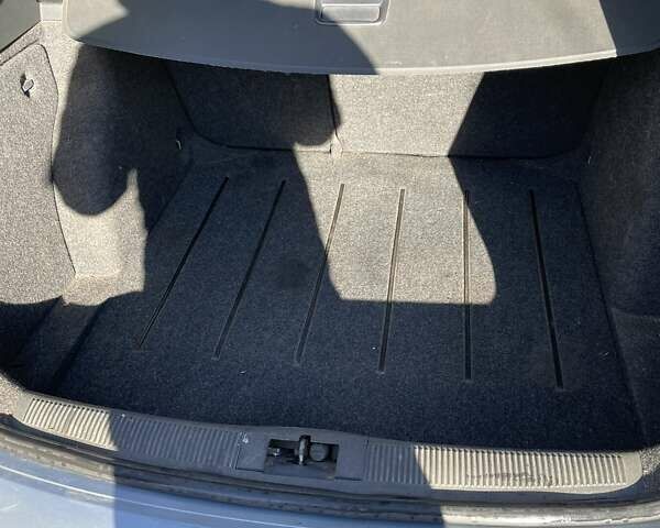 Серый Шкода Фабия, объемом двигателя 1.39 л и пробегом 207 тыс. км за 4300 $, фото 17 на Automoto.ua