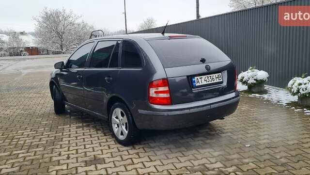 Серый Шкода Фабия, объемом двигателя 1.9 л и пробегом 350 тыс. км за 3150 $, фото 5 на Automoto.ua