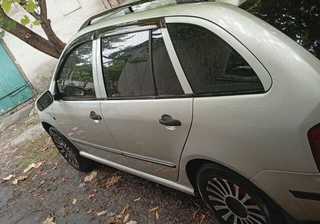 Сірий Шкода Фабія, об'ємом двигуна 0 л та пробігом 192 тис. км за 4700 $, фото 6 на Automoto.ua