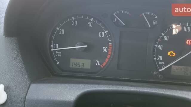 Сірий Шкода Фабія, об'ємом двигуна 1.2 л та пробігом 285 тис. км за 3300 $, фото 4 на Automoto.ua