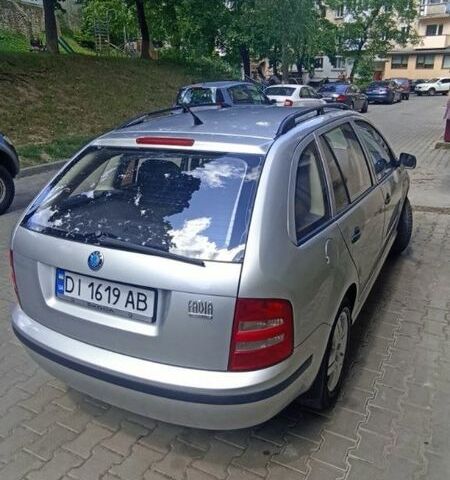 Серый Шкода Фабия, объемом двигателя 1.2 л и пробегом 292 тыс. км за 3100 $, фото 3 на Automoto.ua