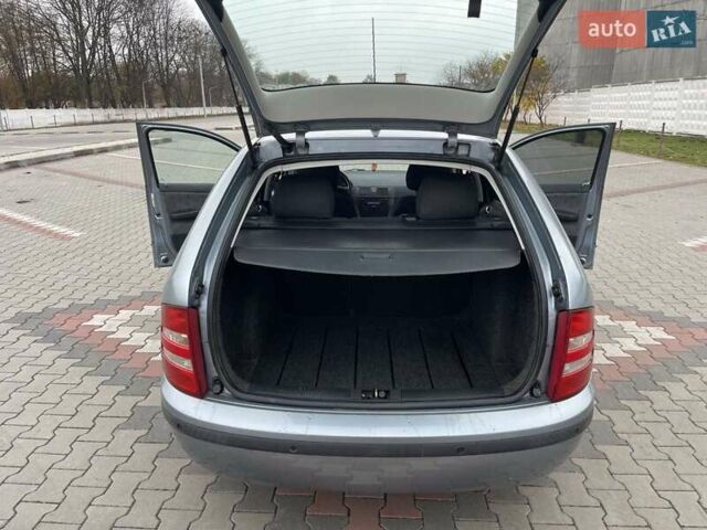 Серый Шкода Фабия, объемом двигателя 1.4 л и пробегом 243 тыс. км за 3000 $, фото 13 на Automoto.ua