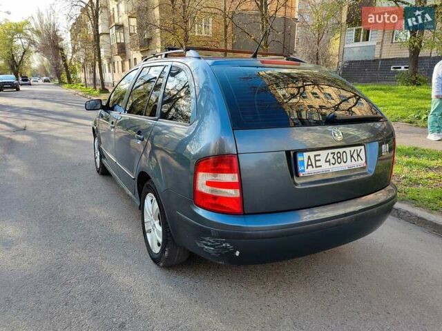 Сірий Шкода Фабія, об'ємом двигуна 1.39 л та пробігом 204 тис. км за 3500 $, фото 6 на Automoto.ua