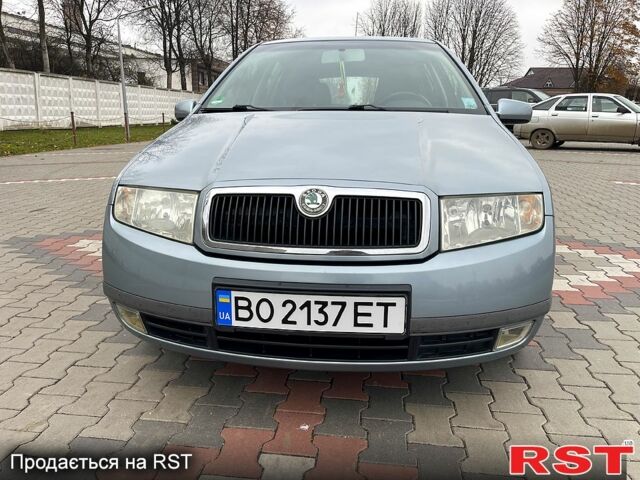 Сірий Шкода Фабія, об'ємом двигуна 1.4 л та пробігом 250 тис. км за 3200 $, фото 3 на Automoto.ua