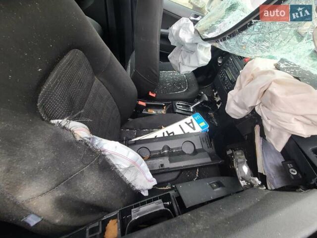 Сірий Шкода Фабія, об'ємом двигуна 1.39 л та пробігом 201 тис. км за 950 $, фото 5 на Automoto.ua