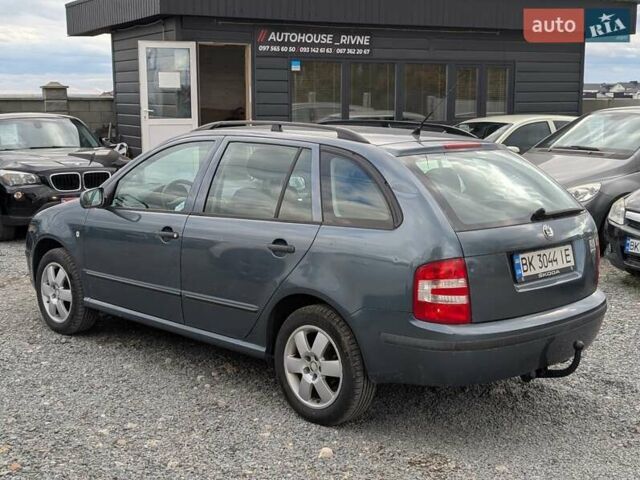 Шкода Фабия 2005 в Ровно на Automoto.ua Серый Шкода Фабия, объемом двигателя 1.39 л и пробегом 180 тыс. км за 3990 $, фото 19 на Automoto.ua