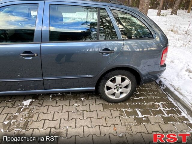 Серый Шкода Фабия, объемом двигателя 14 л и пробегом 0 тыс. км за 5800 $, фото 4 на Automoto.ua