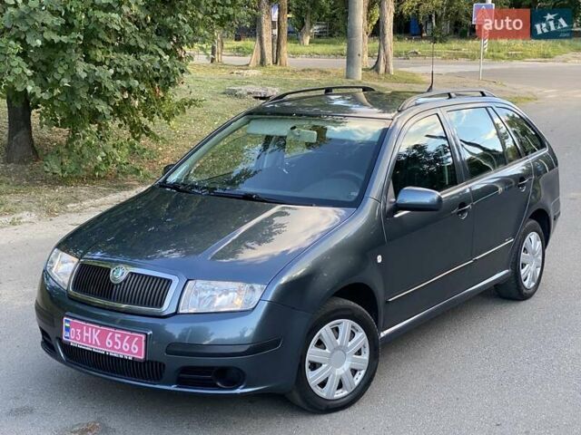 Сірий Шкода Фабія, об'ємом двигуна 1.4 л та пробігом 197 тис. км за 5400 $, фото 1 на Automoto.ua