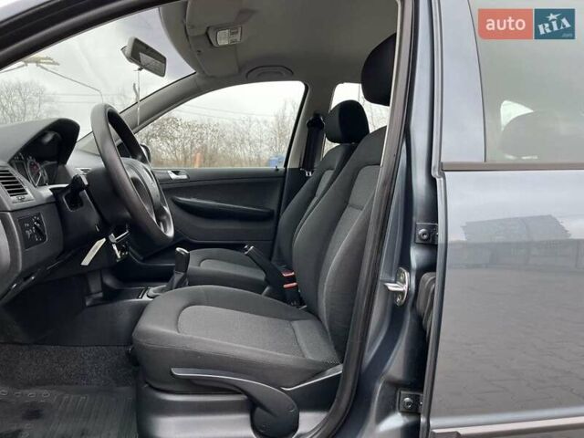 Серый Шкода Фабия, объемом двигателя 1.4 л и пробегом 266 тыс. км за 4750 $, фото 10 на Automoto.ua