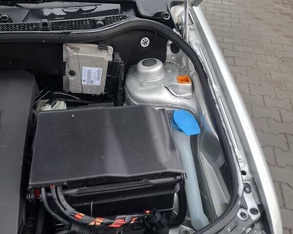 Сірий Шкода Фабія, об'ємом двигуна 1.4 л та пробігом 235 тис. км за 3999 $, фото 12 на Automoto.ua