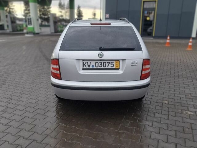 Сірий Шкода Фабія, об'ємом двигуна 1.4 л та пробігом 235 тис. км за 3899 $, фото 5 на Automoto.ua