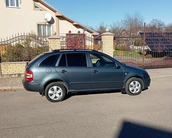 Шкода Фабія 2005 у Коломые на Automoto.ua Сірий Шкода Фабія, об'ємом двигуна 1.39 л та пробігом 178 тис. км за 3850 $, фото 2 на Automoto.ua
