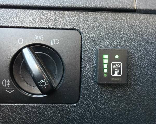 Шкода Фабія 2005 у Коломые на Automoto.ua Сірий Шкода Фабія, об'ємом двигуна 1.39 л та пробігом 178 тис. км за 3850 $, фото 12 на Automoto.ua