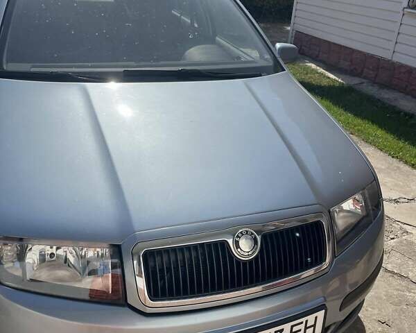 Сірий Шкода Фабія, об'ємом двигуна 1.39 л та пробігом 300 тис. км за 3700 $, фото 2 на Automoto.ua