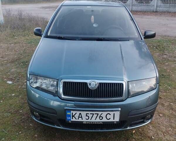 Сірий Шкода Фабія, об'ємом двигуна 1.2 л та пробігом 314 тис. км за 3000 $, фото 2 на Automoto.ua