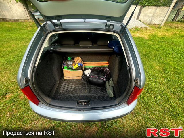 Серый Шкода Фабия, объемом двигателя 1.4 л и пробегом 233 тыс. км за 4000 $, фото 10 на Automoto.ua