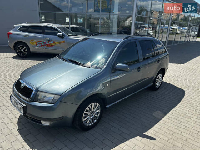 Серый Шкода Фабия, объемом двигателя 1.4 л и пробегом 272 тыс. км за 4500 $, фото 2 на Automoto.ua