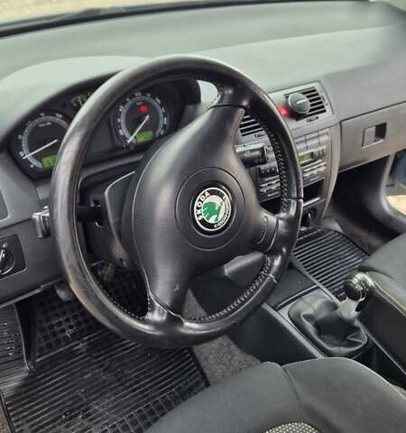 Серый Шкода Фабия, объемом двигателя 1.39 л и пробегом 299 тыс. км за 2999 $, фото 41 на Automoto.ua