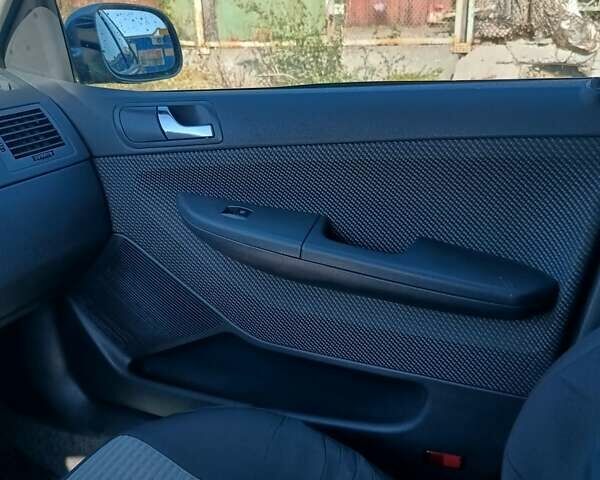 Сірий Шкода Фабія, об'ємом двигуна 1.39 л та пробігом 209 тис. км за 4600 $, фото 9 на Automoto.ua