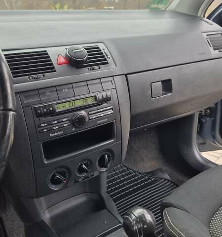 Серый Шкода Фабия, объемом двигателя 1.39 л и пробегом 299 тыс. км за 2999 $, фото 42 на Automoto.ua