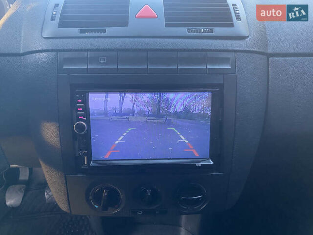 Шкода Фабия 2005 в Калуше на Automoto.ua Серый Шкода Фабия, объемом двигателя 1.2 л и пробегом 200 тыс. км за 2850 $, фото 21 на Automoto.ua