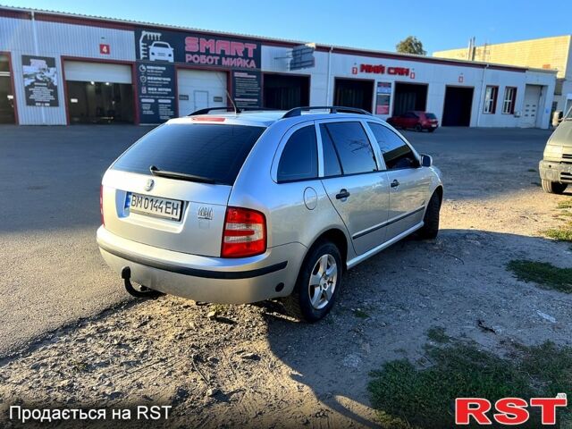 Серый Шкода Фабия, объемом двигателя 1.4 л и пробегом 315 тыс. км за 5000 $, фото 4 на Automoto.ua