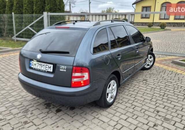 Серый Шкода Фабия, объемом двигателя 1.39 л и пробегом 299 тыс. км за 2999 $, фото 7 на Automoto.ua
