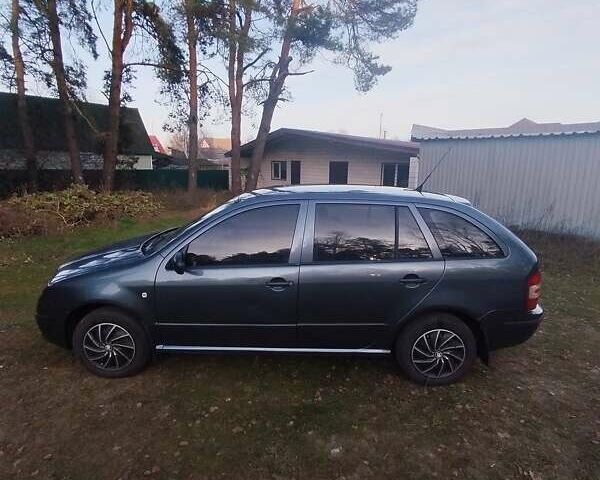Сірий Шкода Фабія, об'ємом двигуна 1.2 л та пробігом 314 тис. км за 3000 $, фото 1 на Automoto.ua