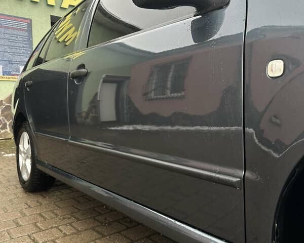 Сірий Шкода Фабія, об'ємом двигуна 1.4 л та пробігом 147 тис. км за 3870 $, фото 4 на Automoto.ua