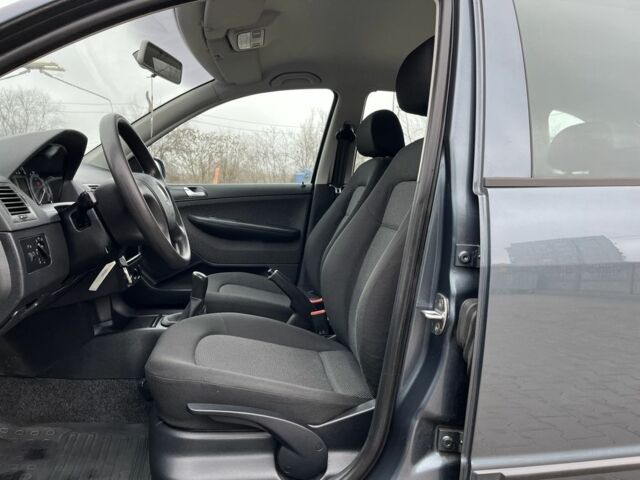 Серый Шкода Фабия, объемом двигателя 1.4 л и пробегом 266 тыс. км за 4750 $, фото 11 на Automoto.ua