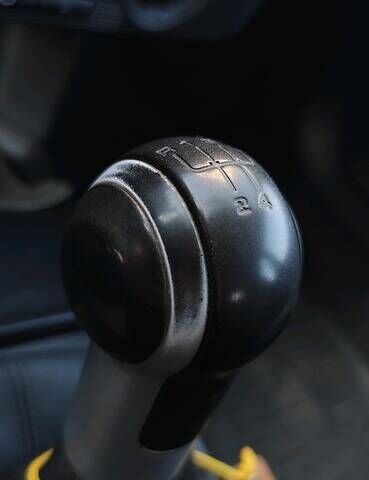 Серый Шкода Фабия, объемом двигателя 1.2 л и пробегом 234 тыс. км за 3000 $, фото 17 на Automoto.ua