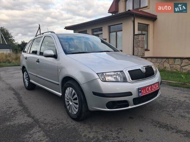 Сірий Шкода Фабія, об'ємом двигуна 1.4 л та пробігом 159 тис. км за 4200 $, фото 3 на Automoto.ua