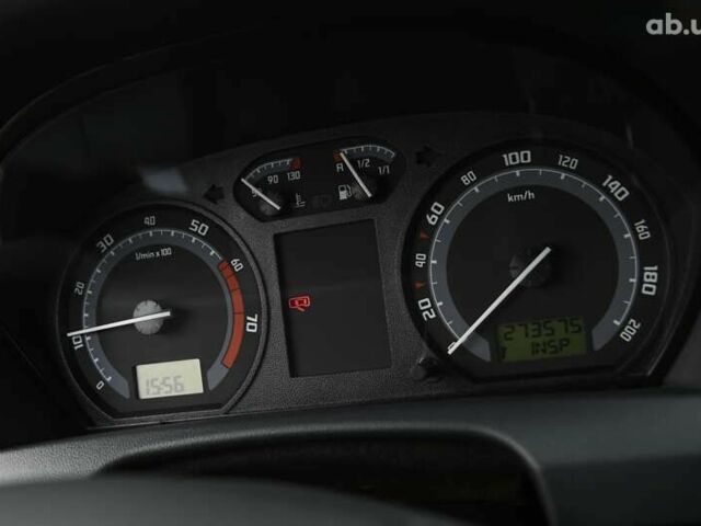 Шкода Фабия 2005 в Бердичеве на Automoto.ua Серый Шкода Фабия, объемом двигателя 1.4 л и пробегом 273 тыс. км за 4400 $, фото 15 на Automoto.ua