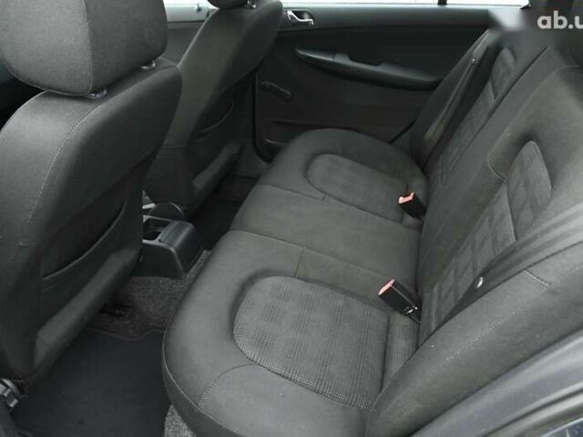 Шкода Фабия 2005 в Бердичеве на Automoto.ua Серый Шкода Фабия, объемом двигателя 1.4 л и пробегом 273 тыс. км за 4400 $, фото 18 на Automoto.ua